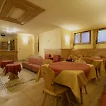 Отель Valbella